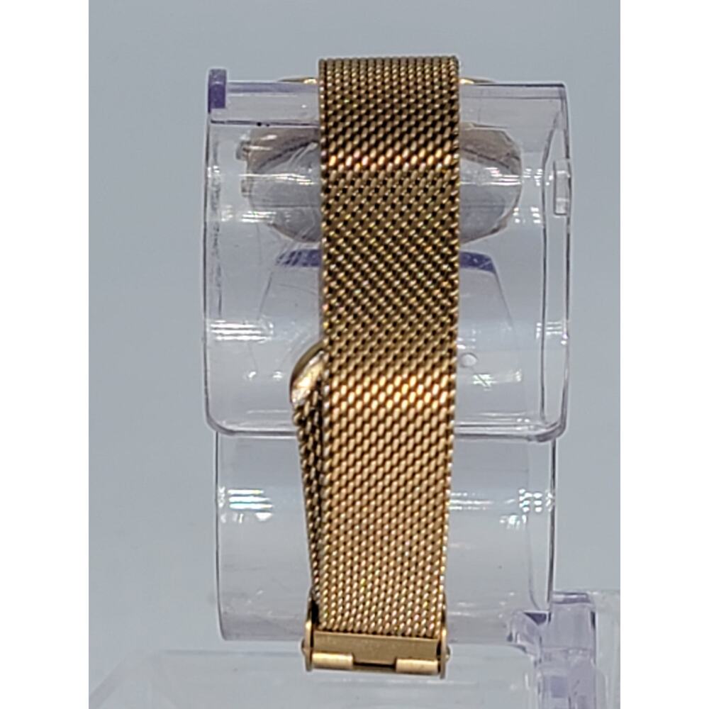 Vintage Cariole Digital LED, LCD Wristwatch Gold Tone Solar Quartz - Picture 5 of 8